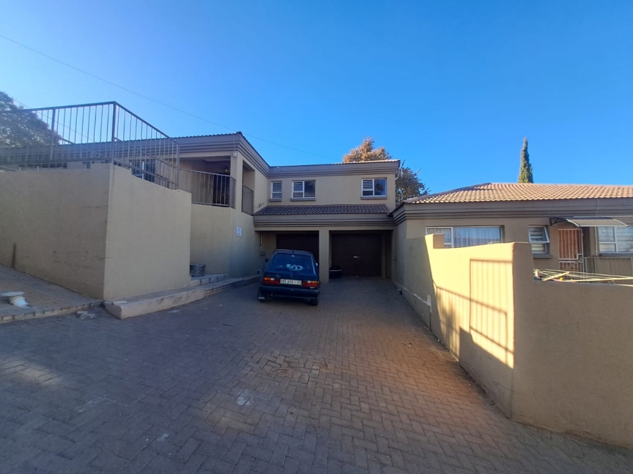 3 Bedroom Property for Sale in Baysvalley Free State